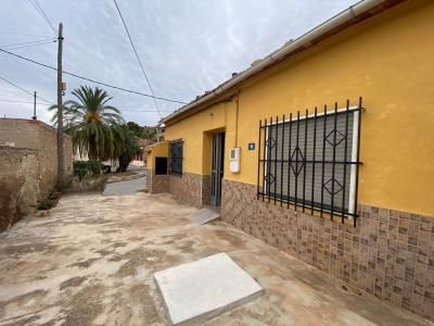 Casa con terreno urbano (800m2) Aparecida (Orihuela), 124 mt2, 3 habitaciones