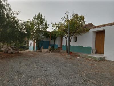 Casa con terreno en Puerto Lumbreras - Zona Cabezo de la Jara, 160 mt2, 3 habitaciones