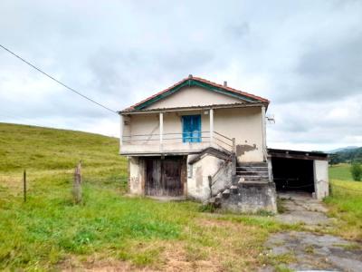 Casa de piedra con terreno para reformar en Riotuerto, 220 mt2, 3 habitaciones