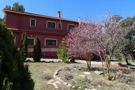 Se vende espectacular casa en Sinarcas., 788 mt2, 8 habitaciones