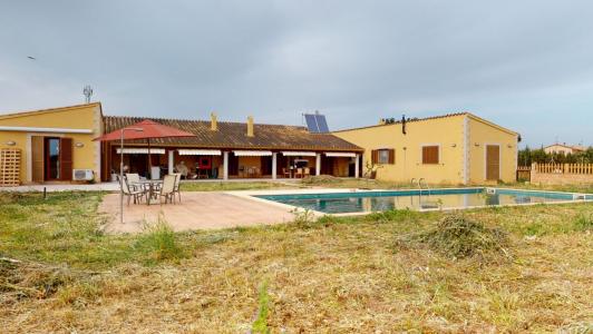 Oportunidad, Hermoso Chalet con piscina en Son Ferriol, Palma, 700 mt2, 4 habitaciones