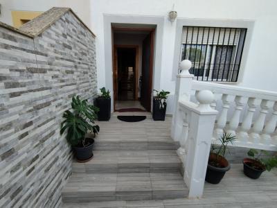 OPORTUNIDAD INMOBILIARIA EN SAN RAFAEL DE LA ALBAIDA, 140 mt2, 3 habitaciones