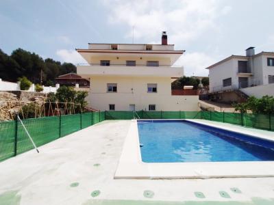 Gran Casa con Piscina en Cunit, Urbanización Costa Cunit – Tarragona., 600 mt2, 5 habitaciones