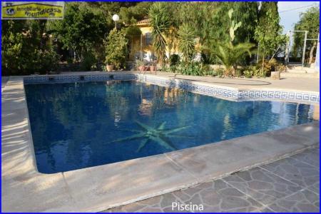 Casa en zona Los Periquitos con piscina y estupendas vistas, 170 mt2, 3 habitaciones
