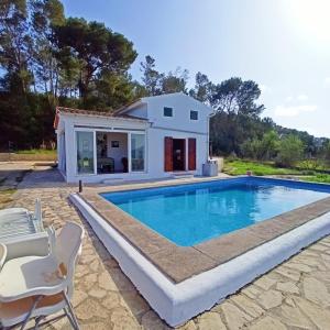 Casa de campo con piscina en Sant Joan, 115 mt2, 5 habitaciones