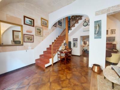 Casa unifamiliar en el núcleo histórico de Ciutadella., 293 mt2, 4 habitaciones