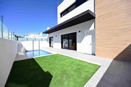 Casa de pueblo en Venta en Orihuela Costa Alicante, 178 mt2, 3 habitaciones