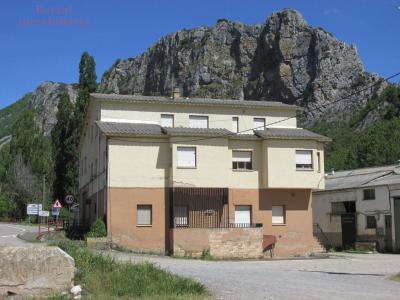 Casa en Torrecilla en cameros, La Rioja, 880 mt2, 15 habitaciones