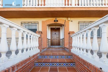 A la venta Casa en Dílar, 373 mt2, 5 habitaciones