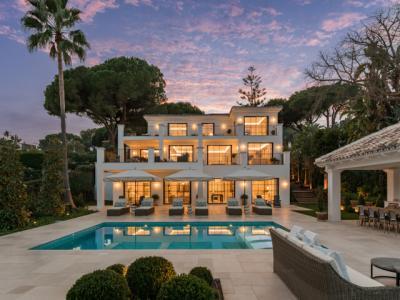 Villa Flora: Contemporary Comfort Meets Classic Charm For Sale In Las Brisas, Nueva Andalucia, Marbe, 5 habitaciones