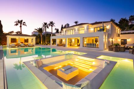 Stunning, Modern Villa With Exceptional Amenities For Sale In La Cerquilla, Nueva Andalucia, Marbell, 695 mt2, 5 habitaciones
