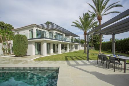 Luxe 6-bed Contemporary Villa With Panoramic Sea Views For Sale In Nagueles, Marbella Golden Mile, 437 mt2, 6 habitaciones