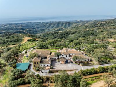 Country Estate With Picturesque Vistas And Extensive Grounds For Sale In La Mairena, Marbella East, 1254 mt2, 7 habitaciones