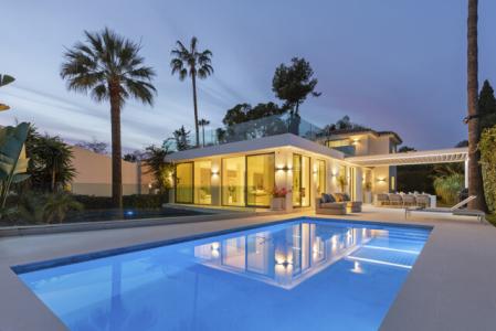 Contemporary Villa In A Prime Location For Sale In Las Brisas, Nueva Andalucia, Marbella, 391 mt2, 5 habitaciones