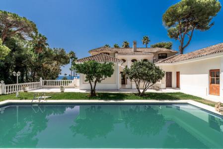 Beautiful 5 Bedroom Villa For Reform With Sea Views For Sale In La Carolina In Marbella's Golden Mil, 559 mt2, 5 habitaciones