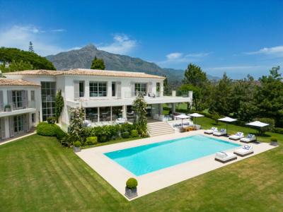 Stunning Villa With Luxe Amenities And Guest House For Sale In Aloha, Nueva Andalucia, Marbella, 702 mt2, 6 habitaciones