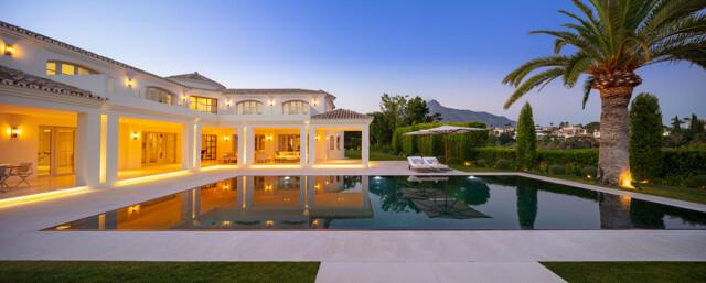 Contemporary 6-bedroom Villa Overlooking Los Naranjos Golf For Sale In Nueva Andalucia, Marbella, 657 mt2, 6 habitaciones