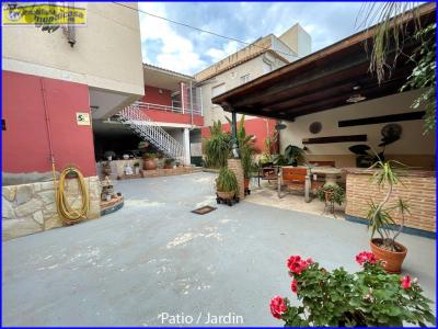 Bonita casa con patio jardín en El Raal, 351 mt2, 3 habitaciones