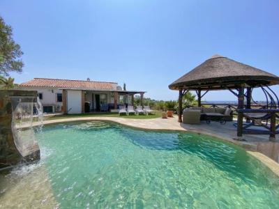 Fabulous Country House On Spacious Plot With Sea Views For Sale In El Padron, Estepona, 152 mt2, 3 habitaciones