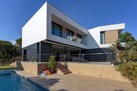 6 room house  for sale in s'Agaró, Spain for 0  - listing #711122, 350 mt2