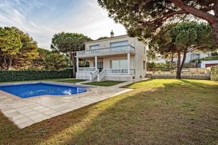 4 room house  for sale in s'Agaró, Spain for 0  - listing #740712, 624 mt2