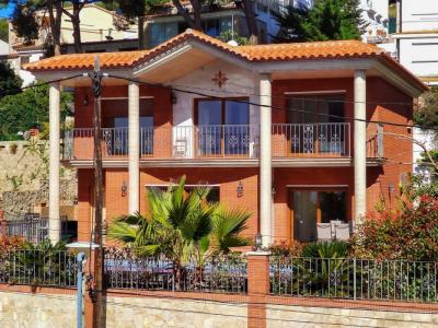 4 room house  for sale in s'Agaró, Spain for 0  - listing #763233, 339 mt2