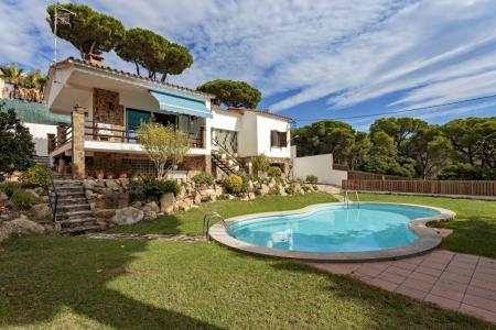 3 room house  for sale in Girones, Spain for 0  - listing #766415, 234 mt2