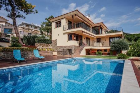 4 room house  for sale in Lloret de Mar, Spain for 0  - listing #787103, 468 mt2