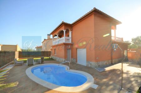 3 room house  for sale in Lower Empordà, Spain for 0  - listing #809692, 400 mt2
