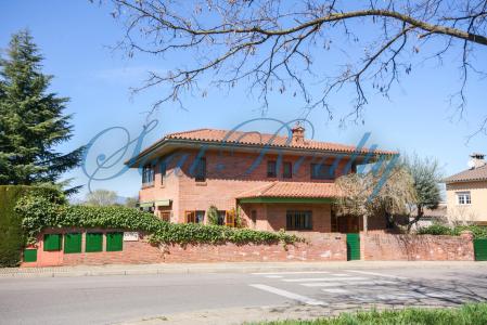 6 room house  for sale in Girones, Spain for 0  - listing #839997, 450 mt2