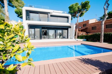 4 room house  for sale in s'Agaró, Spain for 0  - listing #979259, 374 mt2