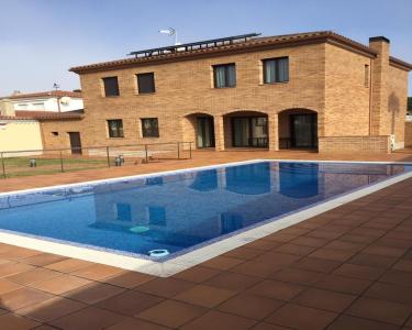 5 room house  for sale in Girones, Spain for 0  - listing #1054646, 6 habitaciones