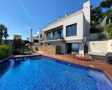 4 room house  for sale in Lloret de Mar, Spain for 0  - listing #1054657, 5 habitaciones