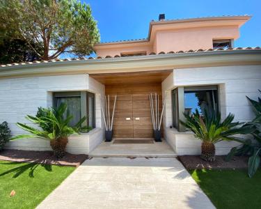 5 room house  for sale in s'Agaró, Spain for 0  - listing #1054663, 6 habitaciones