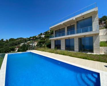 4 room house  for sale in Lloret de Mar, Spain for 0  - listing #1054667, 5 habitaciones