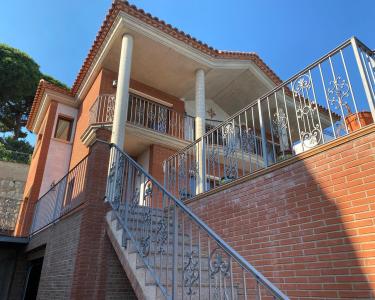 4 room house  for sale in Lower Empordà, Spain for 0  - listing #1054676, 5 habitaciones