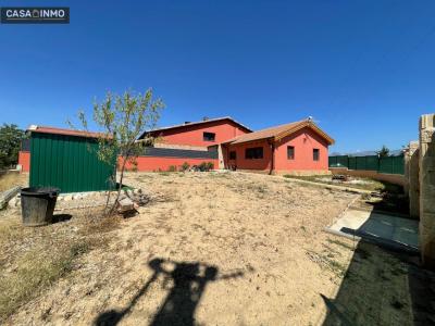 Se vende casa con terreno en Yequeda Urbanización a 7 km de Huesca., 90 mt2, 2 habitaciones