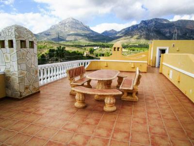 8 room house  for sale in la Nucia, Spain for 0  - listing #94351, 2000 mt2