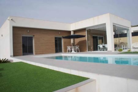 Beautiful Fully Furnished Villa With Pool, 141 mt2, 3 habitaciones