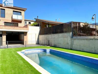 EN VENDA PRECIOSA CASA EN TORRE DE CLARAMUNT, 234 mt2, 4 habitaciones