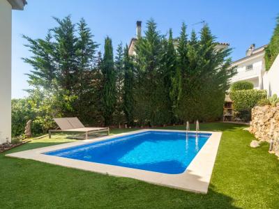 Casa con piscina privada situada en una zona muy tranquila, 140 mt2, 3 habitaciones