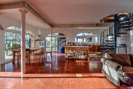 Casa confortable con 4 dormitorios y gran parcela en Llagostera, urbanización Can Carbonell., 4 habitaciones