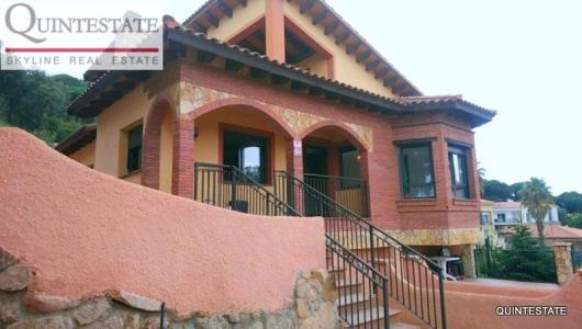 Casa con licencia turística en Serra Brava, Lloret de Mar, 267 mt2, 5 habitaciones