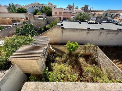 Casa / Edificio en Llucmajor con 120 m2 de Patio y 240m2 de garaje, 357 mt2, 4 habitaciones