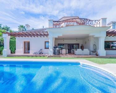 6 room house  for sale in Marbella, Spain for 0  - listing #1053542, 600 mt2, 7 habitaciones