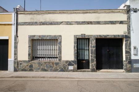 Casa de planta baja en Montijo., 182 mt2, 4 habitaciones