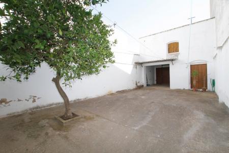 Casa con amplio patio y garaje en Montijo, 120 mt2, 5 habitaciones