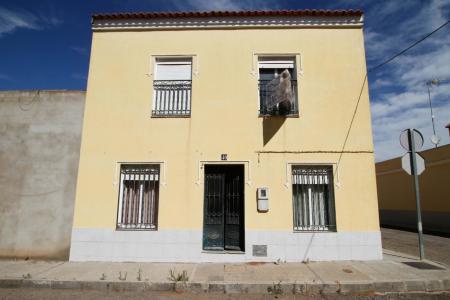 Casa con garaje y de esquina en Montijo, 196 mt2, 4 habitaciones