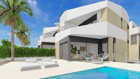 Casa con piscina en complejo residencial de élite - CG3991