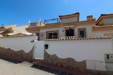 2 Bed 2 Bath Semi-detached Villa With Communal Pool In Rojales Hills, 2 habitaciones
